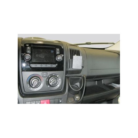 Montážny držiak Brodit ProClip pre Peugeot Boxer 15-18/Fiat Ducato 15-19/Citroen Jumper 15-19, v strede