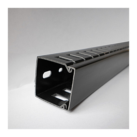 CABLE MANAGER 1U 40x40 (2M) BLACK