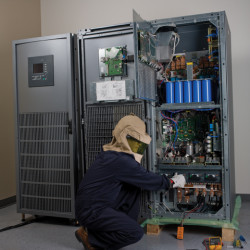 APC - Start-UP Service for (1) Galaxy 5000/5500 81 to 130 kva UPS