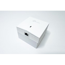 OEM - TP-LINK držiak s káblovou krytkou pre EAP115/250/650-Wall a TAPO S210/S220 na stenu, biely