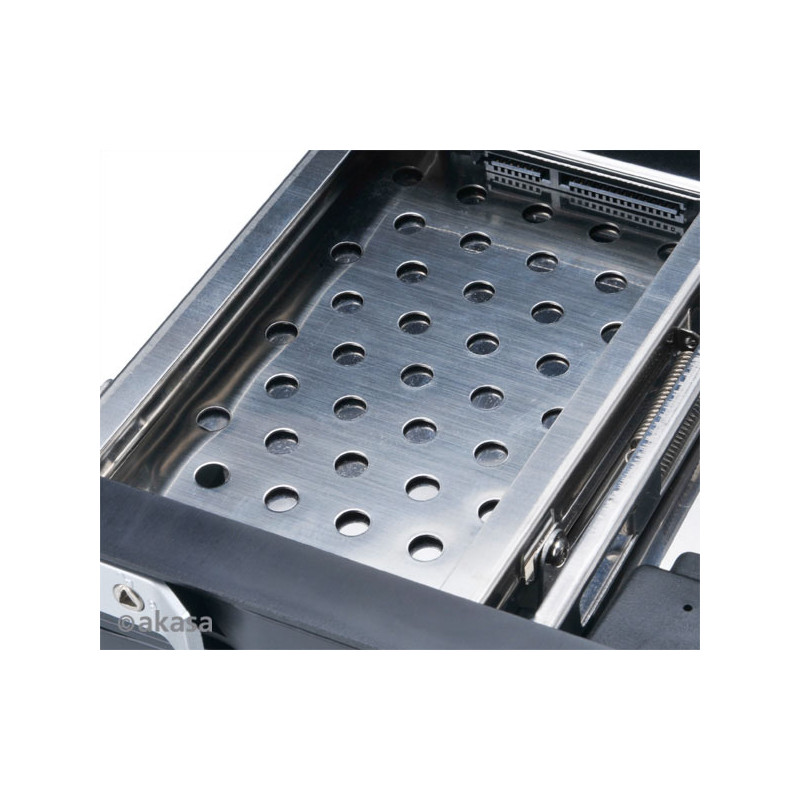 AKASA Lokstor M51 - 2.5'' a 3.5'' HDD rack do 5,25''