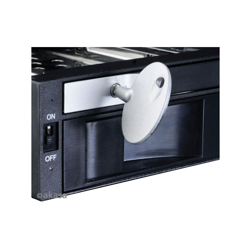AKASA Lokstor M51 - 2.5'' a 3.5'' HDD rack do 5,25''