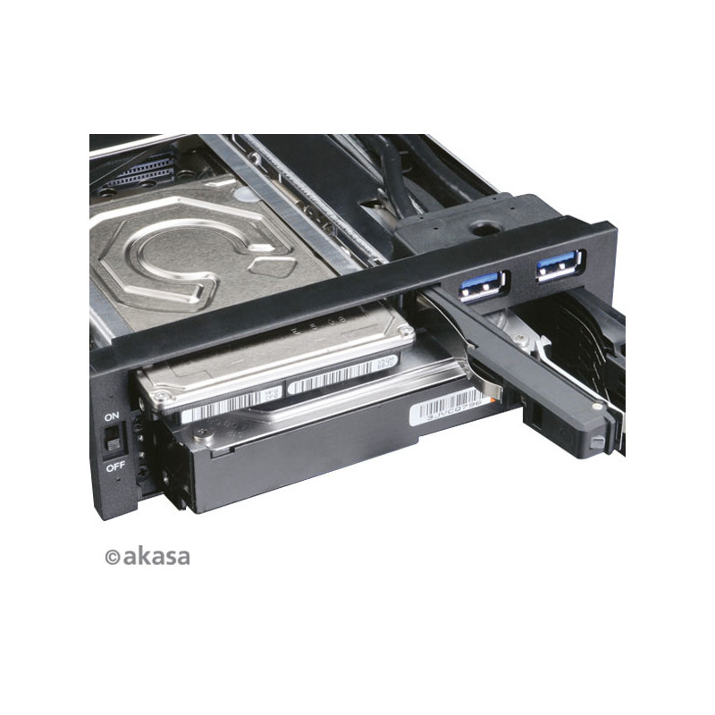 AKASA Lokstor M51 - 2.5'' a 3.5'' HDD rack do 5,25''