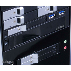 AKASA Lokstor M51 - 2.5'' a 3.5'' HDD rack do 5,25''