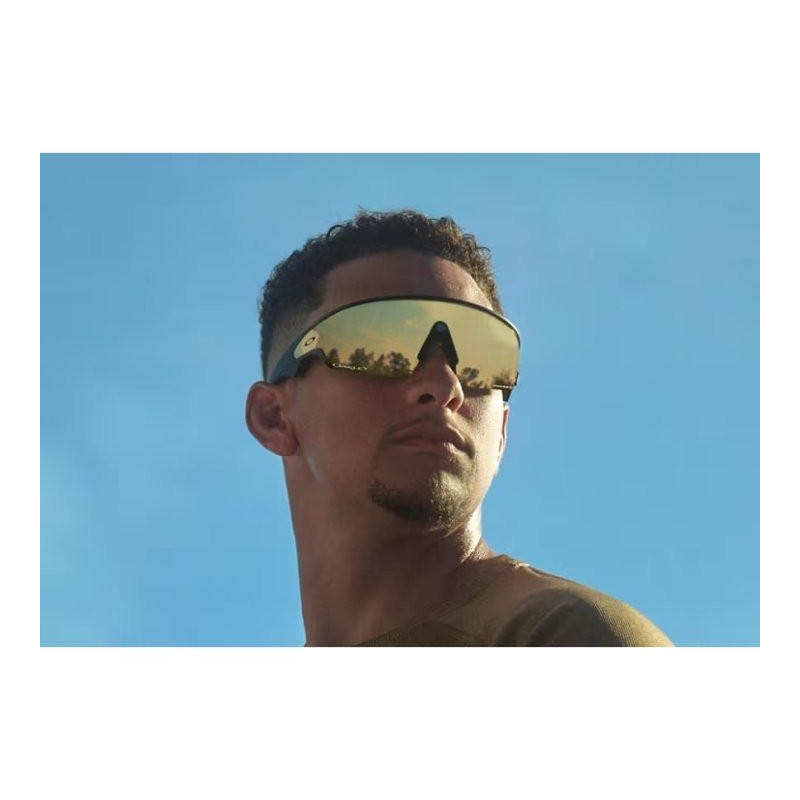 GOOGLE - Meta Oakley Vanguard prizm black lenses, white frame