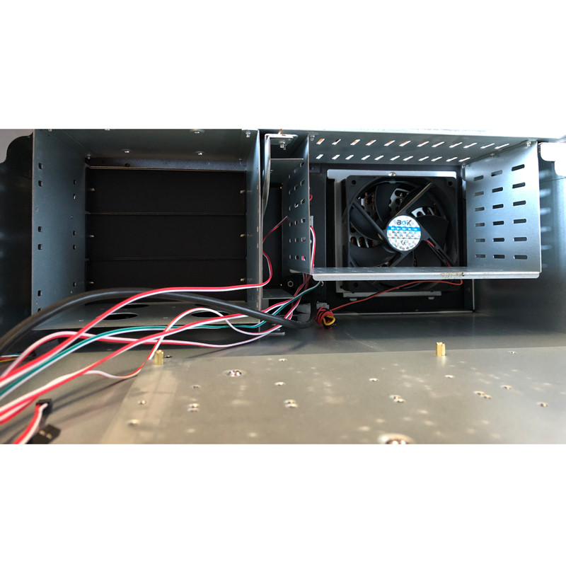 DATACOM 19'' Case IPC 4U/585mm Čierny bez PSU