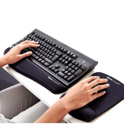 Podložka pod myš a zápästie Fellowes PlushTouch čierna
