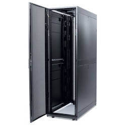 APC - NetShelter SX 42Ux750x1070mm w. sides,AR3150SP