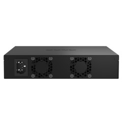 QNAP riadený switch QSW-M2108R-2C (8x 2,5GbE RJ45 a 2x kombo 10GbE SFP+/RJ-45, malá šírka)