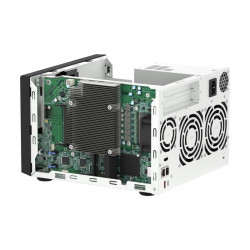 QNAP TVS-h674-i3-16G (4core 4,3 GHz, ZFS, 16 GB RAM, 6x SATA, 2x M.2 NVMe, 2x PCIe, 2x 2,5GbE, HDMI)