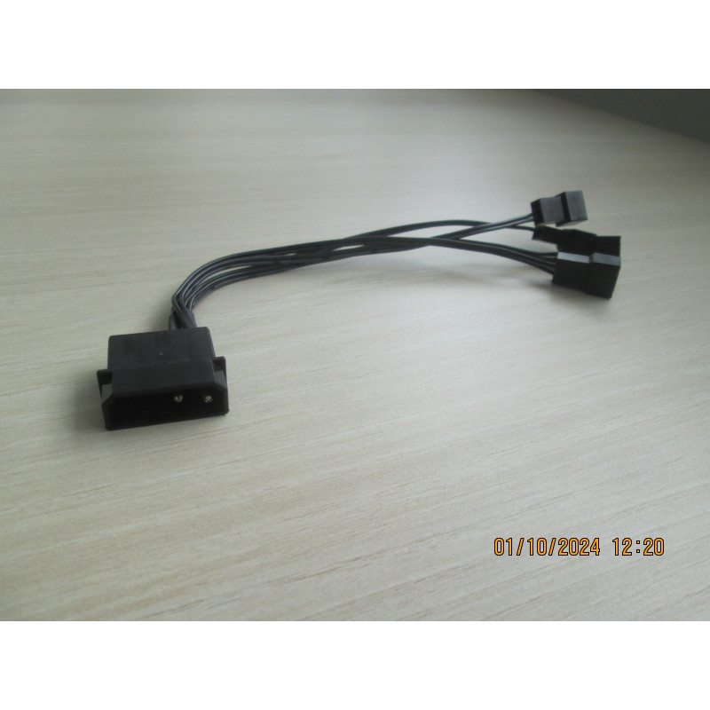 ADATA - XPG kábel 1x 4pin na 2x3pin 5V alebo 2x 12V