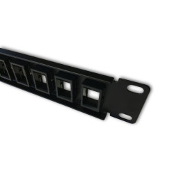 DATACOM 19'' Neosadený Patch panel 16 port