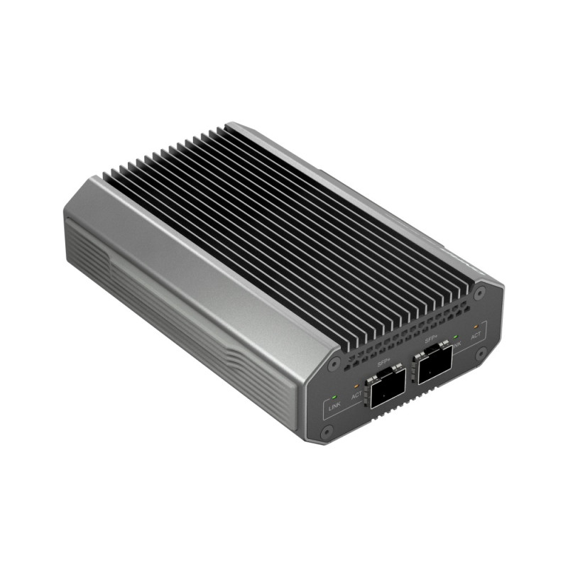 QNAP QNA-UC10G1SF- adaptér USB-C 4 (podpora Thunderbolt 3 a 4) na 2x 10GbE SFP+ (pasívne chladenie)