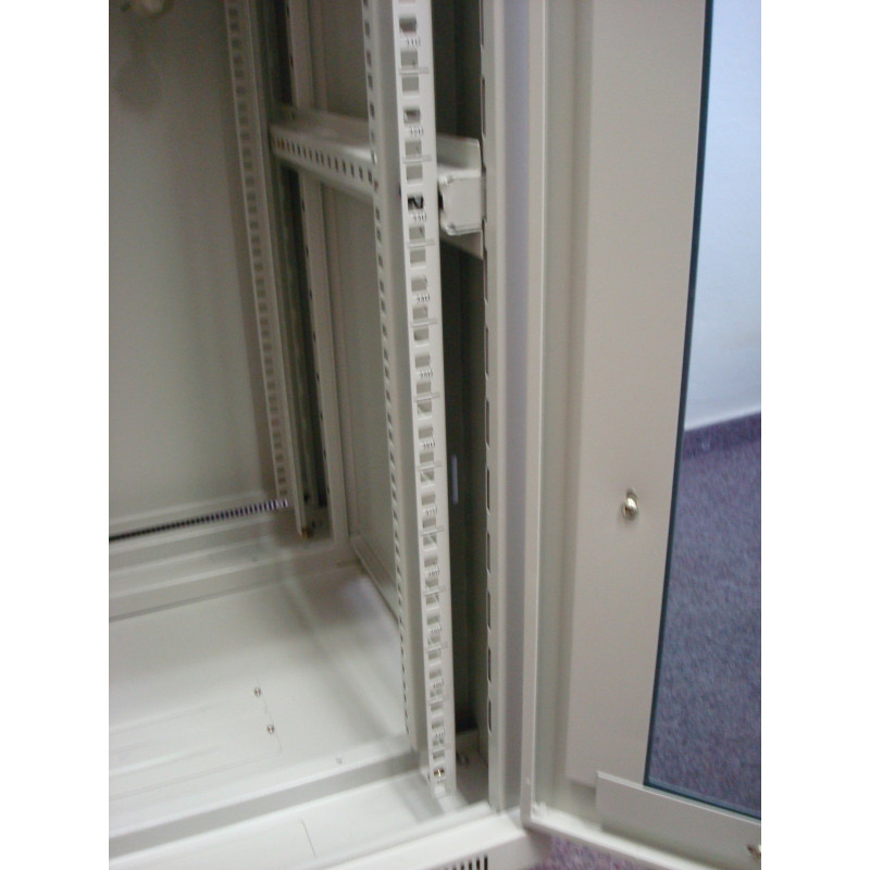 Datacom 19'' rack stoj. 30U/600x600 Rozoberateľný