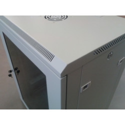 Datacom 19'' rozvádzač jednodielny 15U/hl.450mm