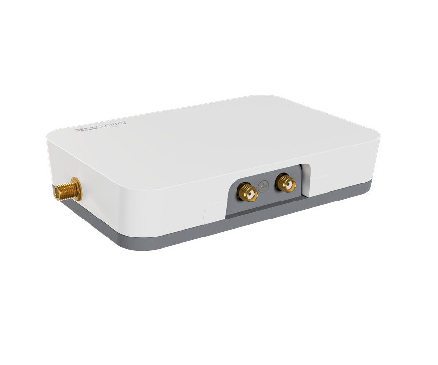 MikroTik RB924iR-2nD-BT5&BG770A&R11e-LR8G, KNOT LR8G kit